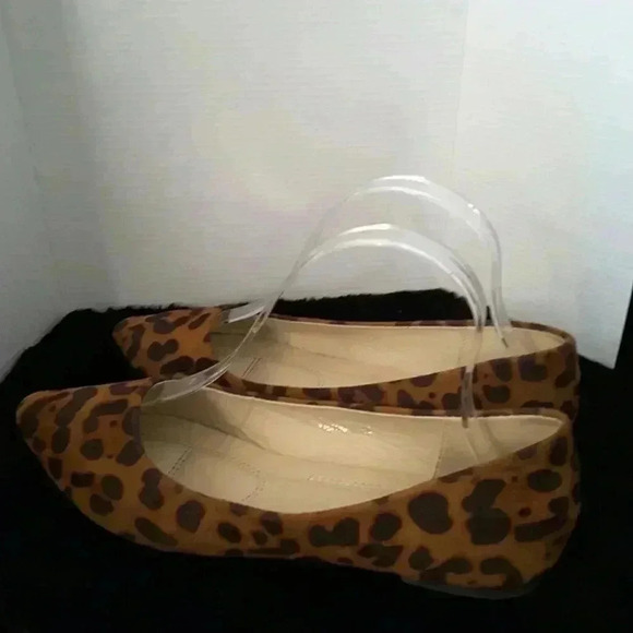 Bella Marie Leopard suede flats 7.5 - Picture 6 of 9